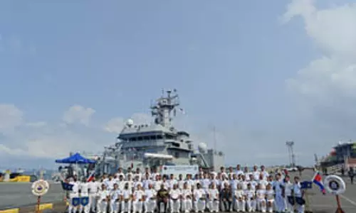भारतीय नौसेना का पहला प्रशिक्षण स्क्वाड्रन कंबोडिया के सिहानोकविले पहुंचा