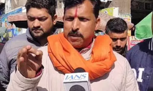 कश्मीर के कुछ नेताओं का पाकिस्तान प्रेम जगजाहिर, हम उनका विरोध करते हैं : राष्ट्रीय बजरंग दल कश्मीर के कुछ नेताओं का पाकिस्तान प्रेम जगजाहिर, हम उनका विरोध करते हैं : राष्ट्रीय बजरंग दल