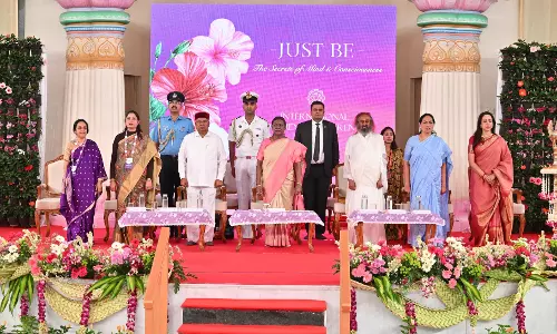 महिलाएं साहसी बनें और बड़े सपने देखें: President Draupadi Murmu