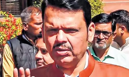MUMBAI फडणवीस ने शाह से की मुलाकात, 3 आपराधिक कानूनों को लागू करेंगे