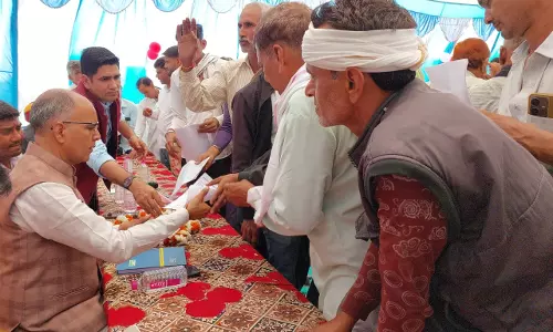 Jaipur: सरकार की जनकल्याणकारी योजनाओं से वंचित नहीं रहे - जलदाय मंत्री Jaipur: सरकार की जनकल्याणकारी योजनाओं से वंचित नहीं रहे - जलदाय मंत्री