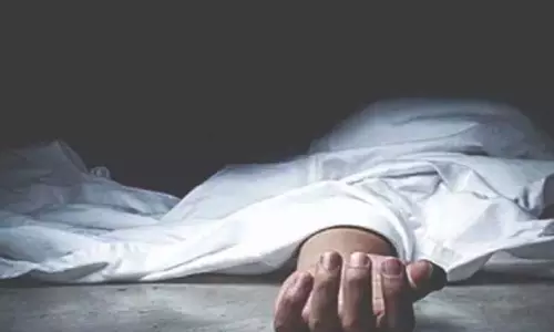 Andhra: पति की यातना बर्दाश्त न कर पाने पर महिला ने की आत्महत्या Andhra: पति की यातना बर्दाश्त न कर पाने पर महिला ने की आत्महत्या