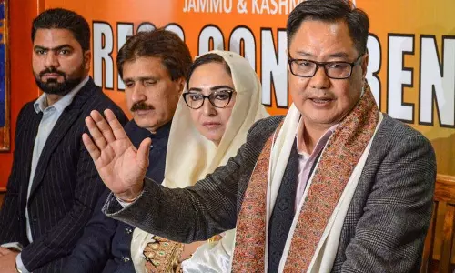 रिजिजू ने J-K को समय पर राज्य का दर्जा बहाल करने के केंद्र के संकल्प को दोहराया