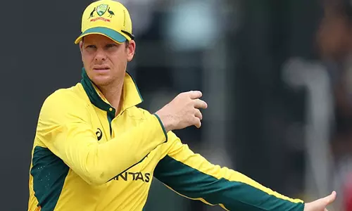 Steve Smith ने सीटी 2025 से पहले ड्वारशियस और जॉनसन की प्रशंसा की Steve Smith ने सीटी 2025 से पहले ड्वारशियस और जॉनसन की प्रशंसा की