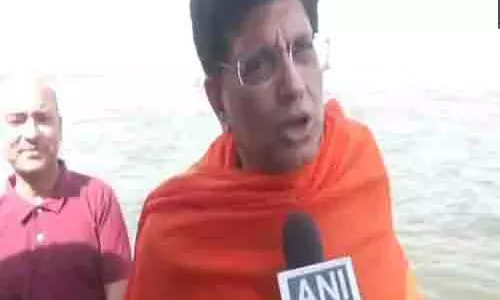 महाकुंभ का दौरा करने के बाद केंद्रीय मंत्री पीयूष गोयल ने कहा, यह सचमुच एक भावनात्मक क्षण है महाकुंभ का दौरा करने के बाद केंद्रीय मंत्री पीयूष गोयल ने कहा, यह सचमुच एक भावनात्मक क्षण है