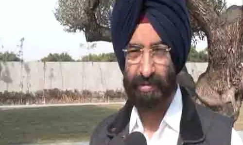 भाजपा के मनजिंदर सिंह सिरसा ने केजरीवाल के शीश महल के खिलाफ CVC जांच का किया समर्थन भाजपा के मनजिंदर सिंह सिरसा ने केजरीवाल के शीश महल के खिलाफ CVC जांच का किया समर्थन