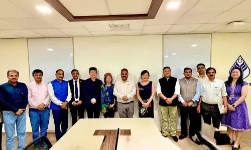 शिक्षक प्रशिक्षण के लिए Singapore संस्थान के साथ समझौते पर हस्ताक्षर शिक्षक प्रशिक्षण के लिए Singapore संस्थान के साथ समझौते पर हस्ताक्षर
