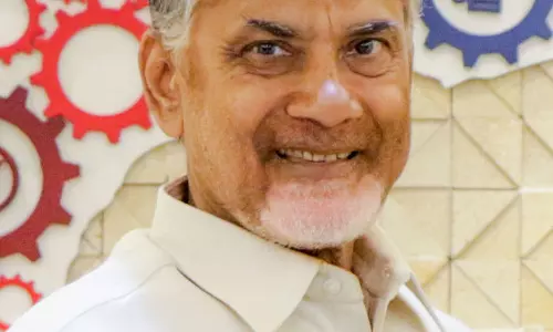 CM Chandrababu: स्वच्छ आंध्र के लक्ष्यों को प्राप्त करने में सभी को भागीदार होना चाहिए CM Chandrababu: स्वच्छ आंध्र के लक्ष्यों को प्राप्त करने में सभी को भागीदार होना चाहिए