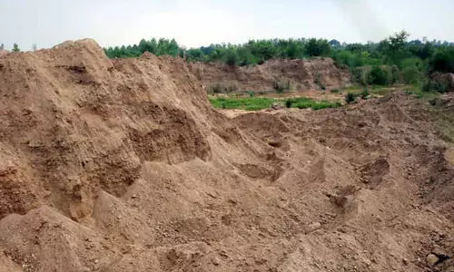 Majri Block में तीन और अवैध खनन स्थल पाए गए