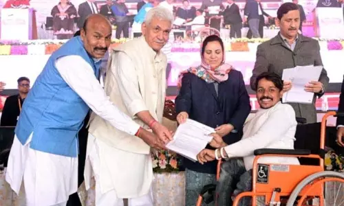 Sinha: प्रधानमंत्री दिव्यांगजनों को आर्थिक रूप से सशक्त बनाने के लिए प्रतिबद्ध