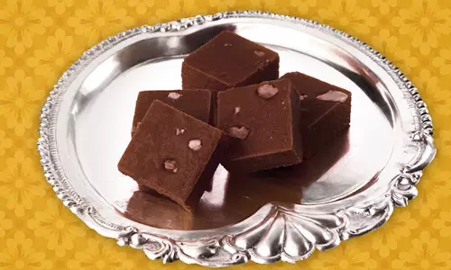Chocolate barfi घर पर बनाकर खाएंगे Chocolate barfi घर पर बनाकर खाएंगे
