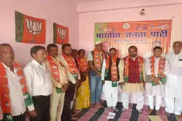 Palamu: कुड़वा में भाजपा की कार्यशाला संपन्न Palamu: कुड़वा में भाजपा की कार्यशाला संपन्न