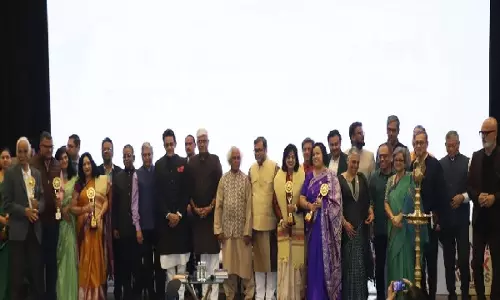 कलिंगा लिटरेरी फेस्टिवल बुक अवार्ड्स 2025 की 12 श्रेणियों में घोषणा, विजेताओं की सूची देखें कलिंगा लिटरेरी फेस्टिवल बुक अवार्ड्स 2025 की 12 श्रेणियों में घोषणा, विजेताओं की सूची देखें