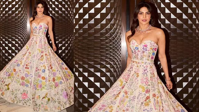 Wedding Fashion: शादी में चमकना है तो प्रियंका चोपड़ा के इन लुक्स पर डालें एक नजर Wedding Fashion: शादी में चमकना है तो प्रियंका चोपड़ा के इन लुक्स पर डालें एक नजर