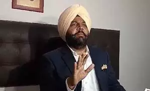 अमेरिका से डिपोर्ट किए गए भारतीयों पर बोले गुरजीत सिंह औजला, सीएम मान को कीचड़ फेंकने की बजाय ढूंढना चाहिए हल अमेरिका से डिपोर्ट किए गए भारतीयों पर बोले गुरजीत सिंह औजला, सीएम मान को कीचड़ फेंकने की बजाय ढूंढना चाहिए हल