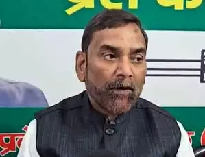 भगदड़ पर लालू यादव सहित विपक्ष ने सरकार पर उठाए सवाल, सत्ता पक्ष ने दी सियासत नहीं करने की नसीहत भगदड़ पर लालू यादव सहित विपक्ष ने सरकार पर उठाए सवाल, सत्ता पक्ष ने दी सियासत नहीं करने की नसीहत