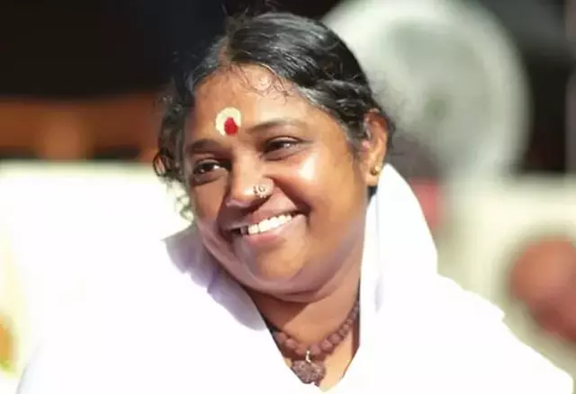 Chennai: दो दिवसीय ब्रह्मस्थानम महोत्सव माता अमृतानंदमयी का आगमन हुआ Chennai: दो दिवसीय ब्रह्मस्थानम महोत्सव माता अमृतानंदमयी का आगमन हुआ