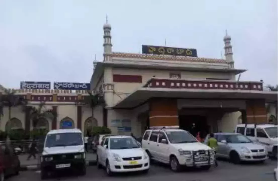 Telangana: नामपल्ली रेलवे स्टेशन को जल्द ही ध्वस्त किया जाएगा Telangana: नामपल्ली रेलवे स्टेशन को जल्द ही ध्वस्त किया जाएगा