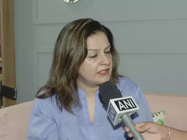 यह बेहद दुर्भाग्यपूर्ण है कि कोई भी जिम्मेदारी नहीं लेना चाहता: NDLS भगदड़ पर प्रियंका चतुर्वेदी यह बेहद दुर्भाग्यपूर्ण है कि कोई भी जिम्मेदारी नहीं लेना चाहता: NDLS भगदड़ पर प्रियंका चतुर्वेदी