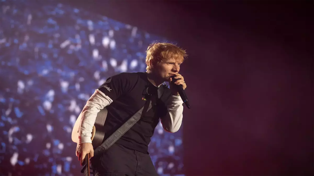Ed Sheeran ने दिल्ली-एनसीआर में शानदार संगीत कार्यक्रम के साथ भारत दौरा समाप्त किया Ed Sheeran ने दिल्ली-एनसीआर में शानदार संगीत कार्यक्रम के साथ भारत दौरा समाप्त किया