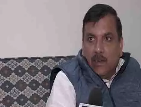 AAP संजय सिंह ने सरकार पर मामले को छिपाने का आरोप लगाया, रेलवे प्रशासन पर सवाल उठाए AAP संजय सिंह ने सरकार पर मामले को छिपाने का आरोप लगाया, रेलवे प्रशासन पर सवाल उठाए