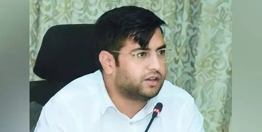 डीसी राजौरी को BGSBU के रजिस्ट्रार का अतिरिक्त प्रभार मिला डीसी राजौरी को BGSBU के रजिस्ट्रार का अतिरिक्त प्रभार मिला