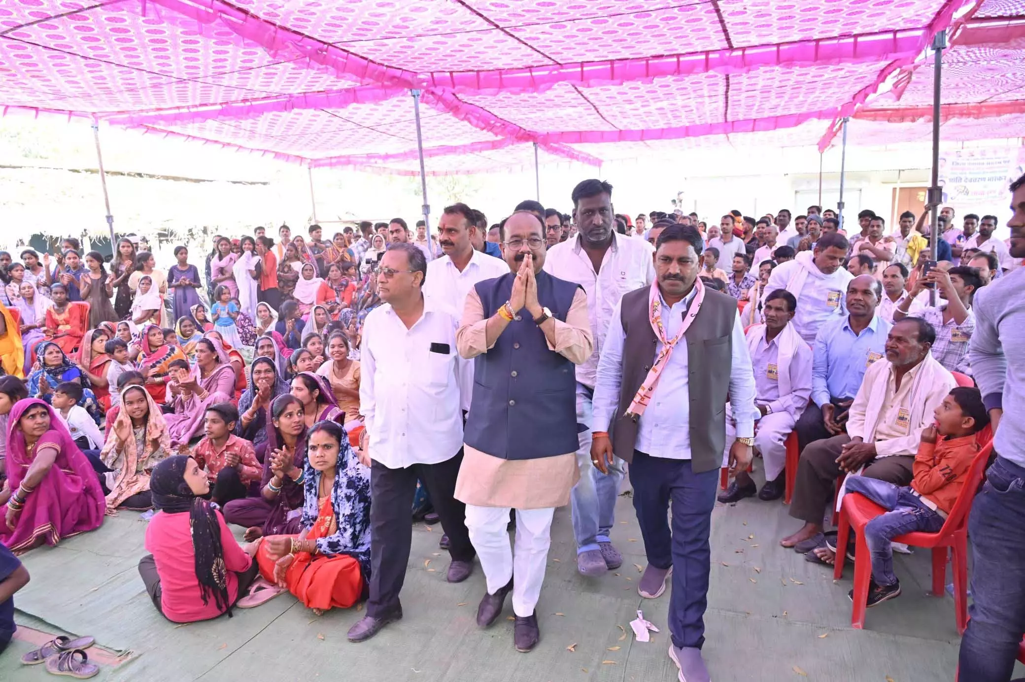 उपमुख्यमंत्री अरुण साव भाजपा कार्यकर्ता सम्मेलन में हुए शामिल उपमुख्यमंत्री अरुण साव भाजपा कार्यकर्ता सम्मेलन में हुए शामिल
