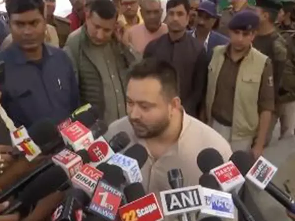 दिल्ली भगदड़ पर Tejashwi Yadav ने कहा- गरीब लोग लगातार मारे जा रहे हैं, सरकार चिंतित नहीं है दिल्ली भगदड़ पर Tejashwi Yadav ने कहा- गरीब लोग लगातार मारे जा रहे हैं, सरकार चिंतित नहीं है