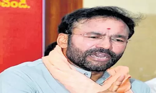 Telangana: केंद्रीय मंत्री रविशंकर प्रसाद ने कांग्रेस पर लगाया वादों को पूरा न करने का आरोप Telangana: केंद्रीय मंत्री रविशंकर प्रसाद ने कांग्रेस पर लगाया वादों को पूरा न करने का आरोप