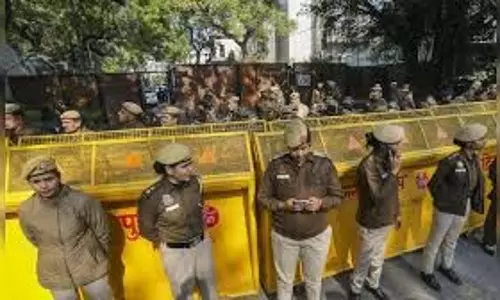 आप का आरोप, मीडिया को प्रवेश न देने से सीएम आवास पर भाजपा का संपर्क आप का आरोप, मीडिया को प्रवेश न देने से सीएम आवास पर भाजपा का संपर्क