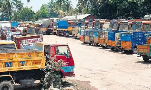 Tamil Nadu: मदुरै में मालवाहक वाहनों के प्रवेश के लिए समय प्रतिबंध को कम करने की याचिका Tamil Nadu: मदुरै में मालवाहक वाहनों के प्रवेश के लिए समय प्रतिबंध को कम करने की याचिका