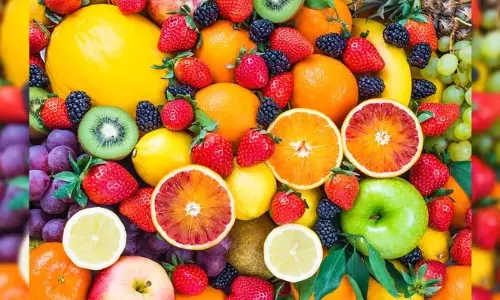 Summer Detox Drinks: अपनी डाइट में शामिल करें ये सुपरफूड्स और पिएं 3 ब्यूटी ड्रिंक्स Summer Detox Drinks: अपनी डाइट में शामिल करें ये सुपरफूड्स और पिएं 3 ब्यूटी ड्रिंक्स