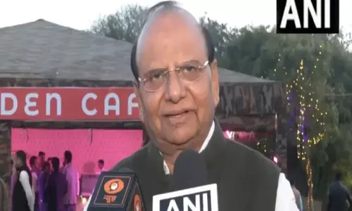 Delhi उपराज्यपाल वीके सक्सेना ने भगदड़ में हुई लोगों की मौत पर दुख व्यक्त किया Delhi उपराज्यपाल वीके सक्सेना ने भगदड़ में हुई लोगों की मौत पर दुख व्यक्त किया