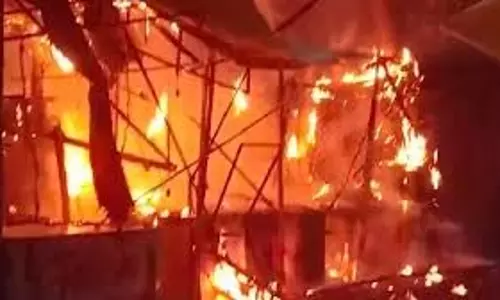 Ajmer News: पटाखों से भरी दुकान में लगी आग,  फैली दहशत