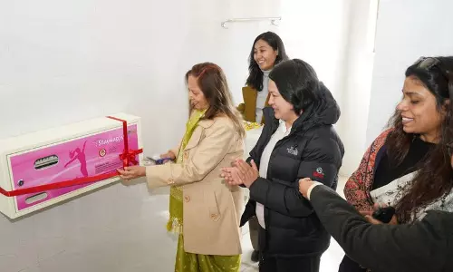 J&K: लेह में सैनिटरी पैड वेंडिंग मशीनें स्थापित की गईं J&K: लेह में सैनिटरी पैड वेंडिंग मशीनें स्थापित की गईं