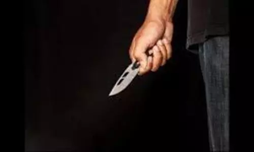 Bareilly: होटल में खाने दोस्तों के साथ आई युवक, धारदार हथियार से हमला