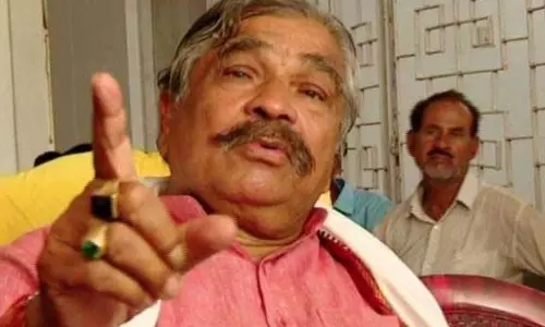 OPCC द्वारा निष्कासन आदेश वापस लेने के बाद सुरेश राउतराय कांग्रेस कार्यालय पहुंचे