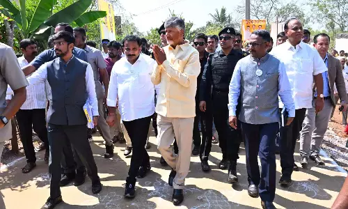 नायडू ने कचरे से बिजली उत्पादन पर जोर दिया, Andhra में रिसाइकिलिंग सुविधा खोली नायडू ने कचरे से बिजली उत्पादन पर जोर दिया, Andhra में रिसाइकिलिंग सुविधा खोली