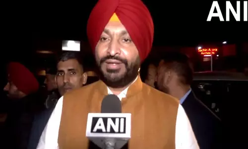 हर मुद्दे पर राजनीति करना ठीक नहीं है: निर्वासन विवाद पर केंद्रीय मंत्री Ravneet Singh Bittu