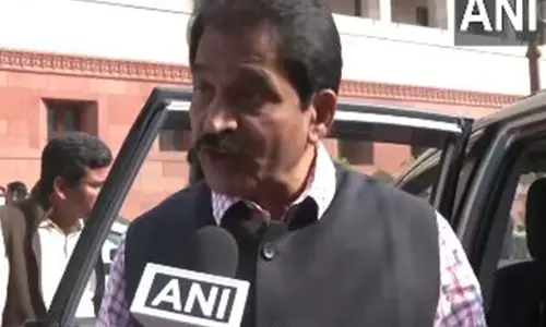 केंद्र सरकार पूरी तरह से अक्षम है और केवल जनसंपर्क ही कर सकती है: कांग्रेस सांसद KC Venugopal केंद्र सरकार पूरी तरह से अक्षम है और केवल जनसंपर्क ही कर सकती है: कांग्रेस सांसद KC Venugopal