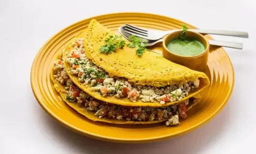Cucumber Chilla Recipe: खीरे का चीला बनाकर सबको खुश करें Cucumber Chilla Recipe: खीरे का चीला बनाकर सबको खुश करें