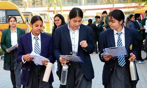 Ludhiana में दसवीं कक्षा के 117 छात्रों को मिला अलग अंग्रेजी का पेपर Ludhiana में दसवीं कक्षा के 117 छात्रों को मिला अलग अंग्रेजी का पेपर