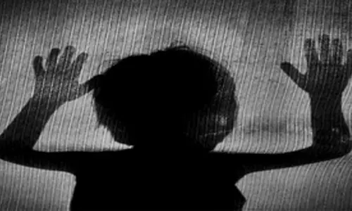 पत्नी से हुआ झगड़ा तो पिता ने 4 साल की मासूम को जमीन पर पटका, गई जान