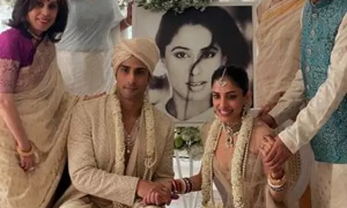 बेटे प्रतीक बब्बर की शादी में Smita Patil की याद को प्यार से याद किया गया
