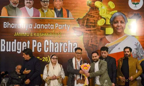 घाटी के व्यापार मंडल के प्रतिनिधिमंडल ने केंद्रीय मंत्री Rijiju से मुलाकात की