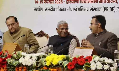 बेहतर मंत्री बनने के लिए Khattar के सुझाव बेहतर मंत्री बनने के लिए Khattar के सुझाव