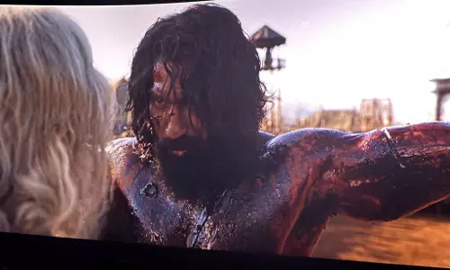 Chhava, विक्की कौशल का रोल देखकर भावुक हुए फैंस Chhava, विक्की कौशल का रोल देखकर भावुक हुए फैंस