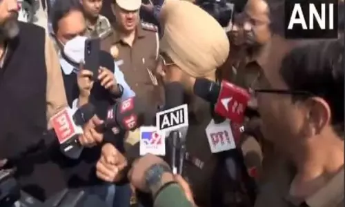 दिल्ली भगदड़: DCP रेलवे ने कहा- प्रयागराज स्पेशल ट्रेन प्लेटफॉर्म 16 से चलेगी दिल्ली भगदड़: DCP रेलवे ने कहा- प्रयागराज स्पेशल ट्रेन प्लेटफॉर्म 16 से चलेगी