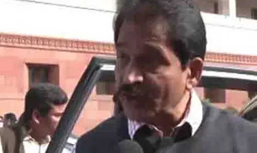 केंद्र सरकार पूरी तरह से अक्षम है और केवल जनसंपर्क में सक्षम है: KC Venugopal केंद्र सरकार पूरी तरह से अक्षम है और केवल जनसंपर्क में सक्षम है: KC Venugopal