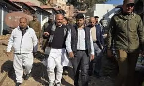 विधायक युद्धवीर सेठी-JMC कमिश्नर ने चल रहे विकास कार्यों का निरीक्षण किया